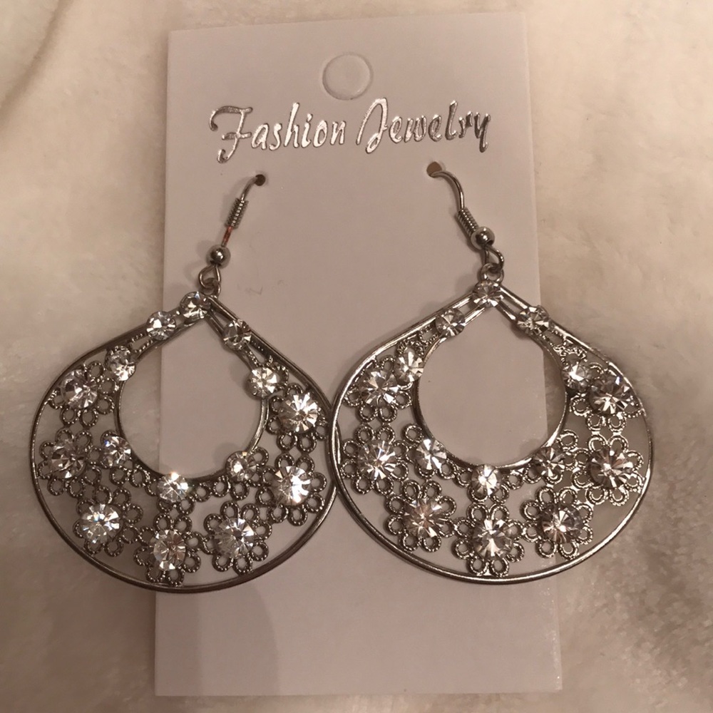 Earring Bundle - Picture 2 of 4